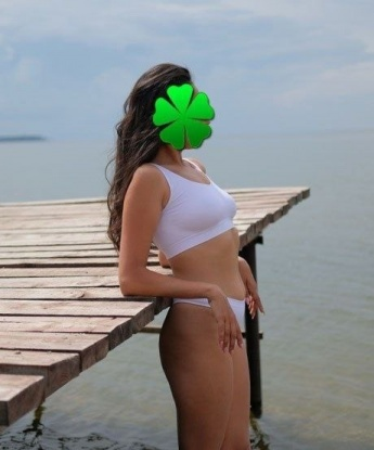 Полина, 22